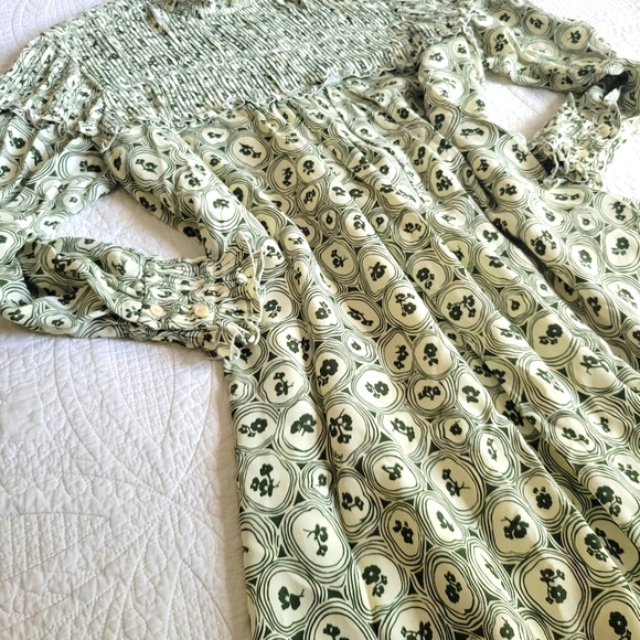 Chloe Pintucked Crepe Psychedelic Flower Print Shift Dress Size 42 - Picture 2 of 13